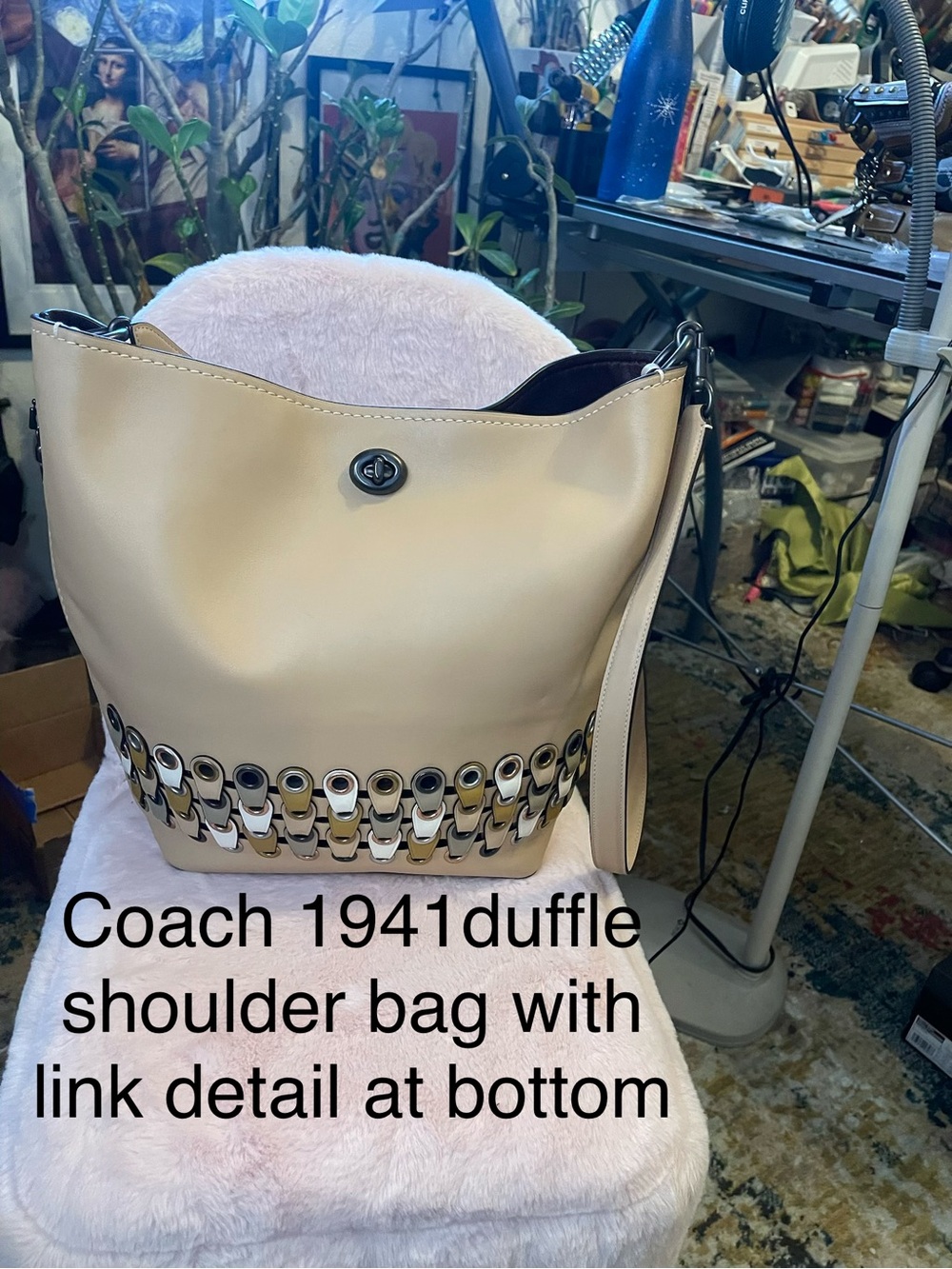 Coach Cream Leather Shoulder Bag with Metallic Link Trim - Picture 1 of 10